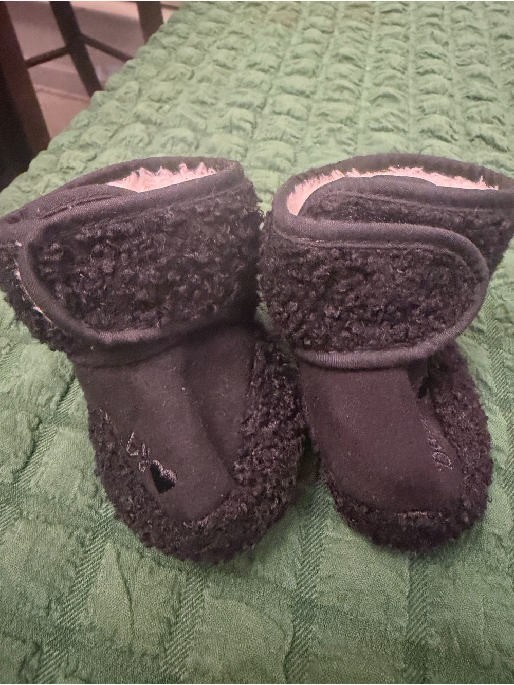 Kids Black Cozy Faux-Shearling Booties